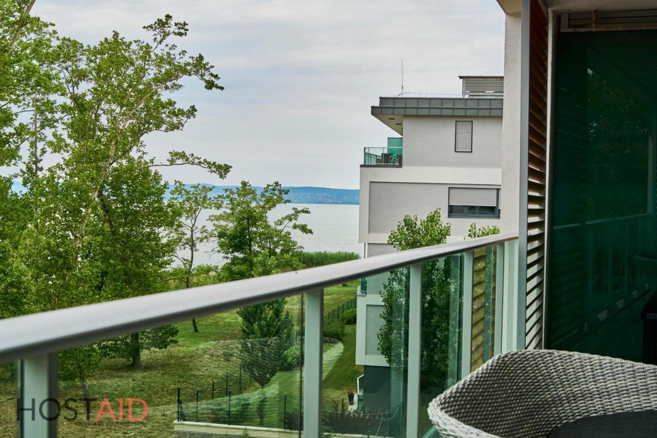 Azur Apartment - Hostaid Siófok Buitenkant foto